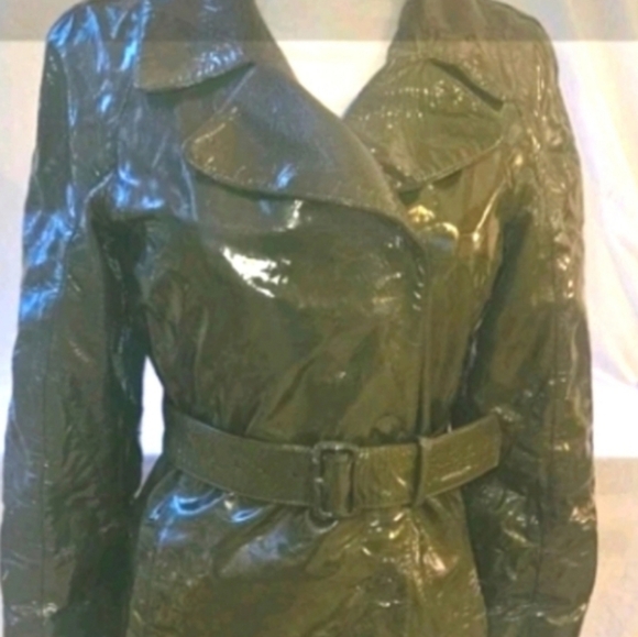 PRADA Italy Rare Women's Olive Green Genuine Patent Leather Coat w Belt Sz 38/S - Picture 1 of 16